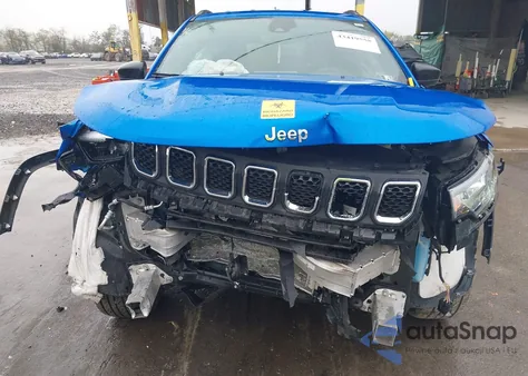 2023 Jeep Compass Latitude Lux Fwd из США, поврежденный, VIN 3C4NJDFN6PT501677